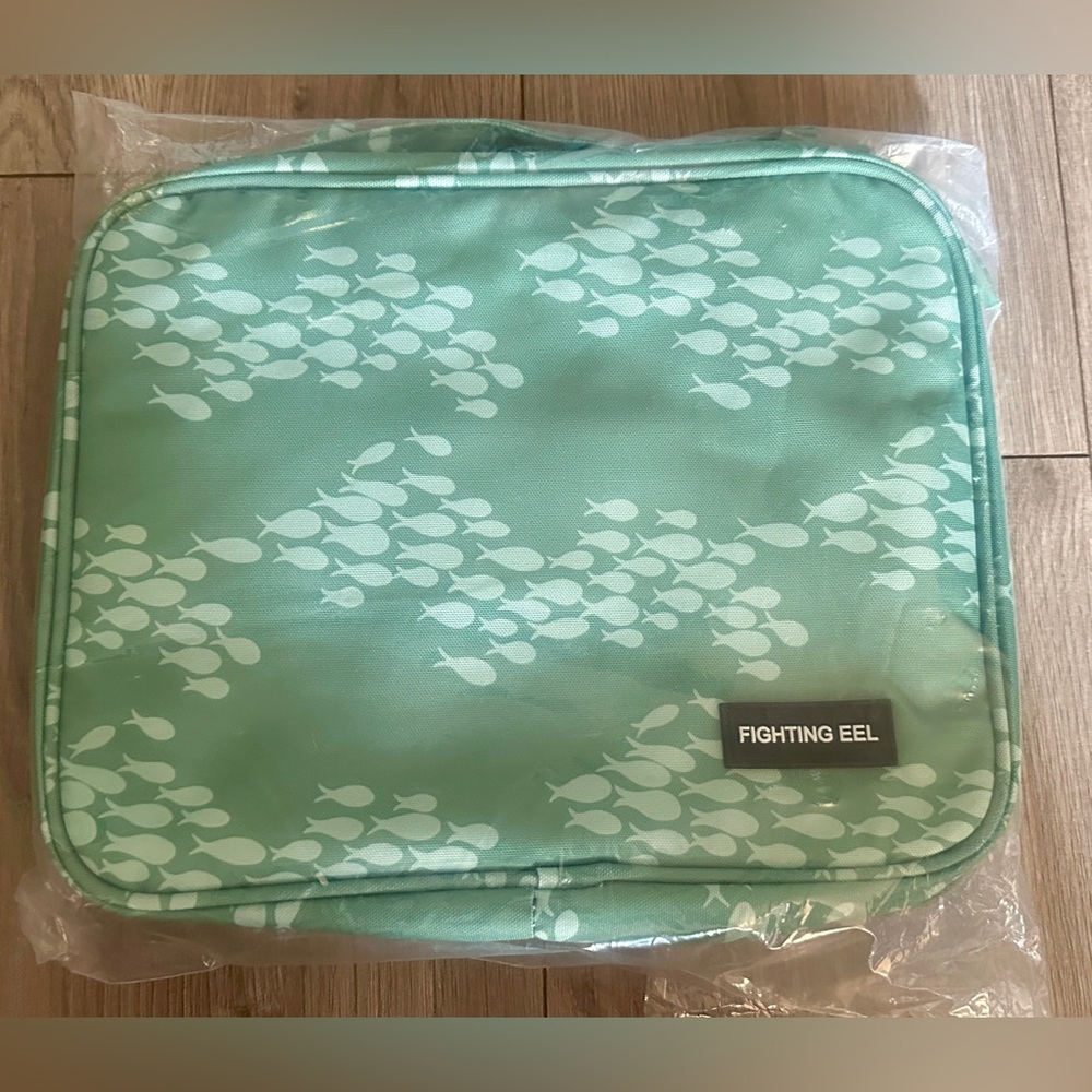 NEW Fighting Eel Aqua Fish Pattern Makeup/ Toiletry Bag